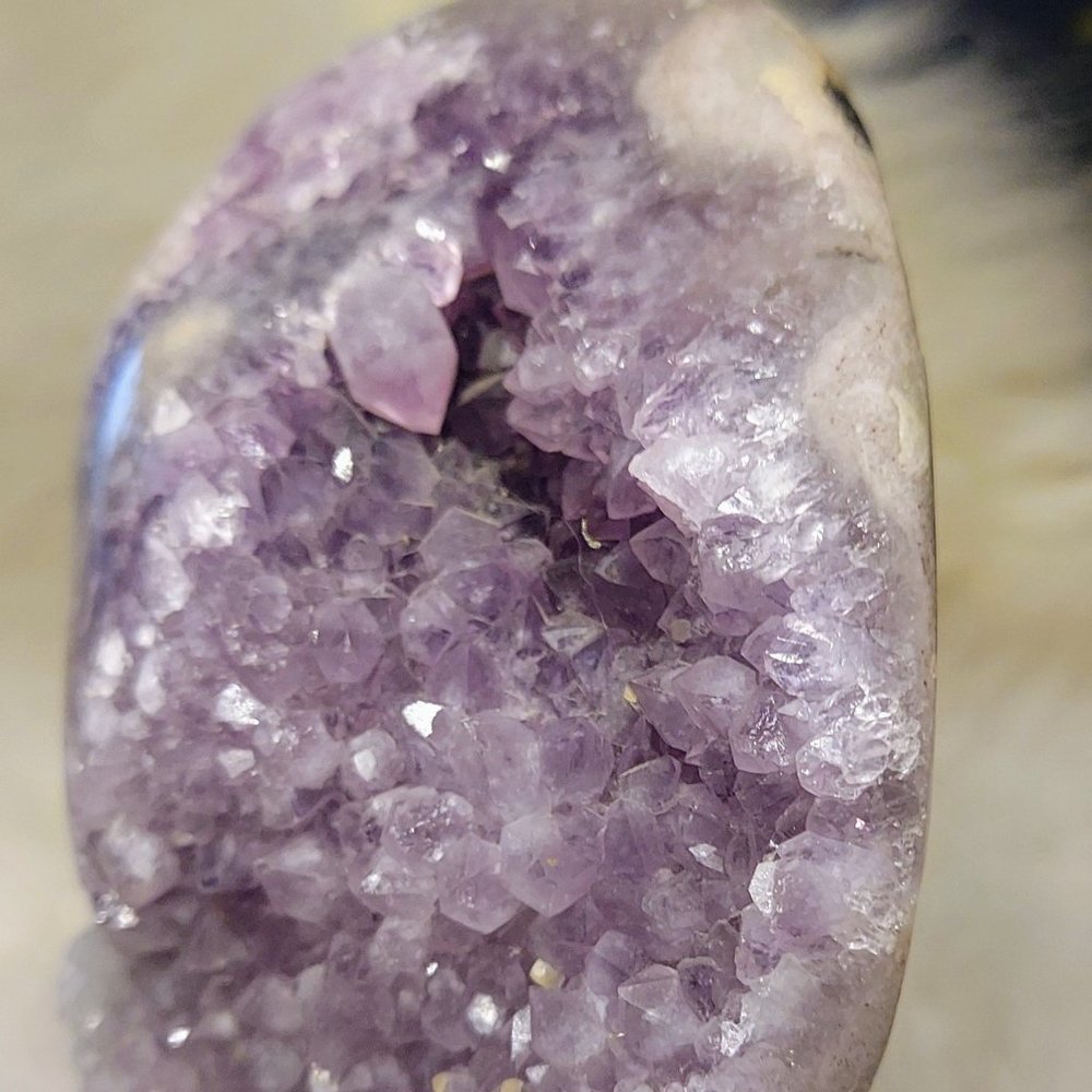 Amethyst Healing Crystal Spiritual Angelic - Picture 4 of 4